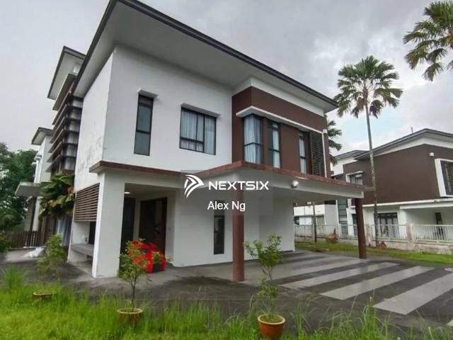 Residential House for sale in Sibu Laut