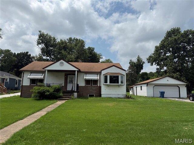 House for sale in Maryland Heights, Missouri