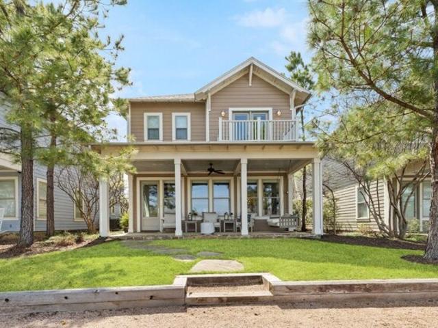 House for sale in Malakoff, Texas