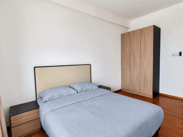 Room for rent in Kampung Bakar Batu, Johor Bahru