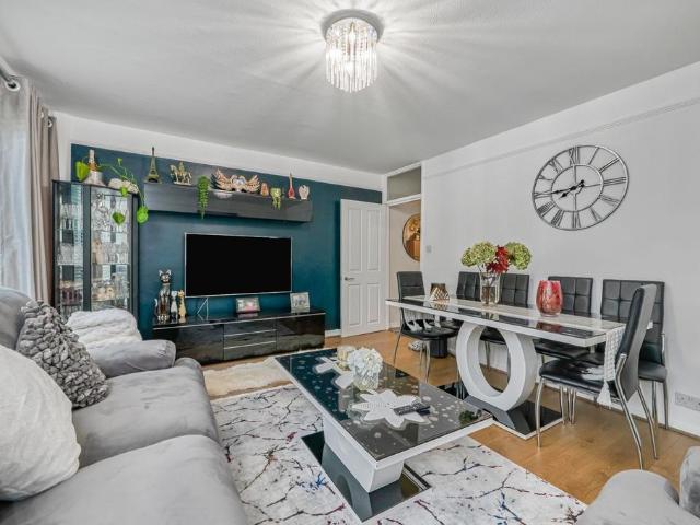 Apartment for rent in Battersea, Greater London