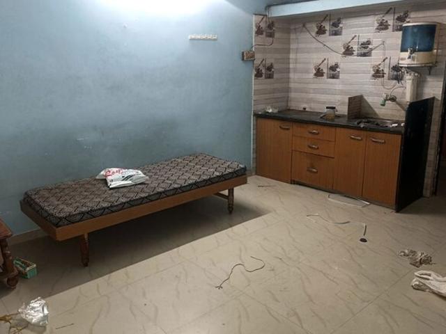 Flat for rent in Ahmadabad, Gujarat