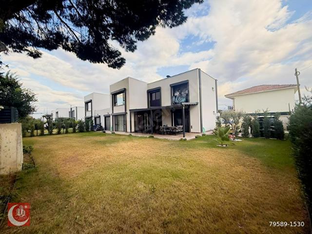 Kocagür, Efeler içerisinde satılık Villa
