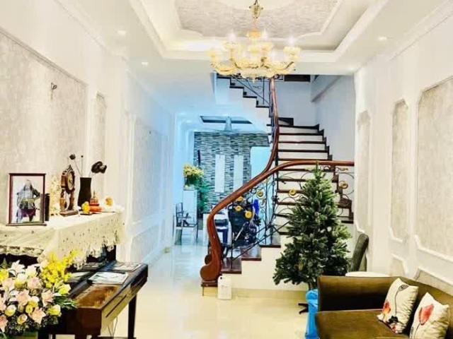 Nhà bán tại Hoàn Kiếm, Hà Nội