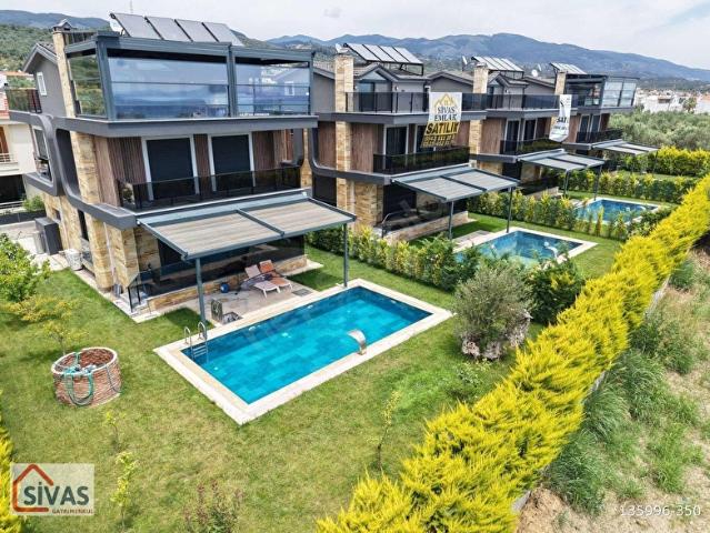 Edremit içerisinde satılık Villa
