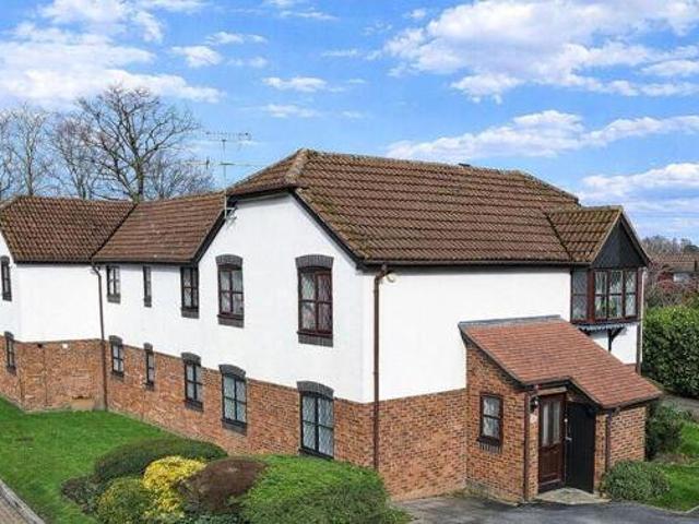 House for sale in Surrey, England