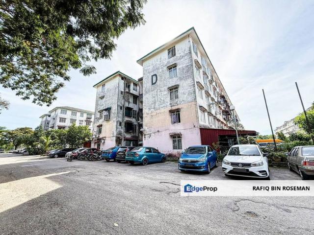 Flat for sale in Tanjong Sepat, Selangor