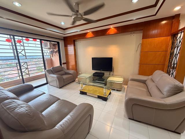 Condominium for sale in Malaka