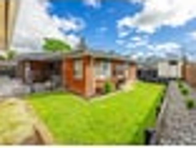 House for sale in Longford Park, Papakura