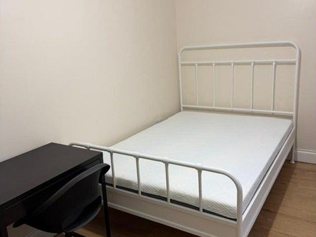 Room for rent in Horn Park, Greater London