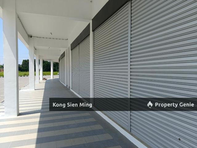 Shop Office for sale in Sibu Laut
