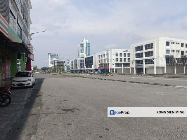 Shop for sale in Sibu Laut