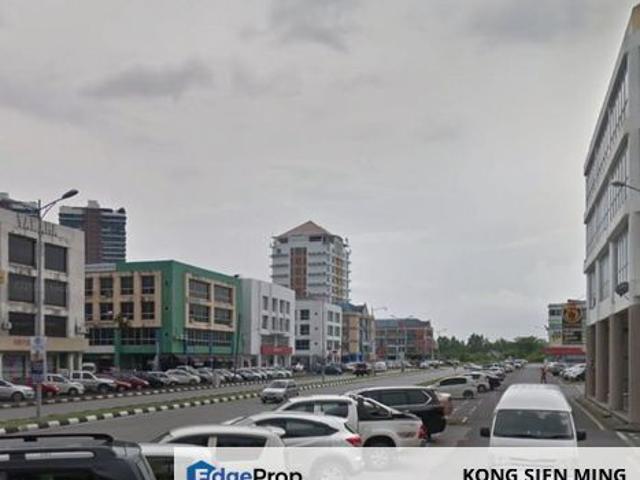 Shop for sale in Sibu Laut