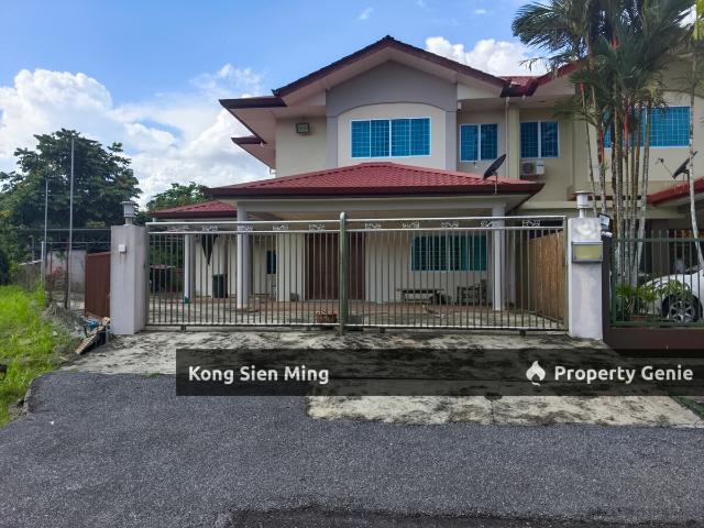 Residential House for sale in Sibu Laut