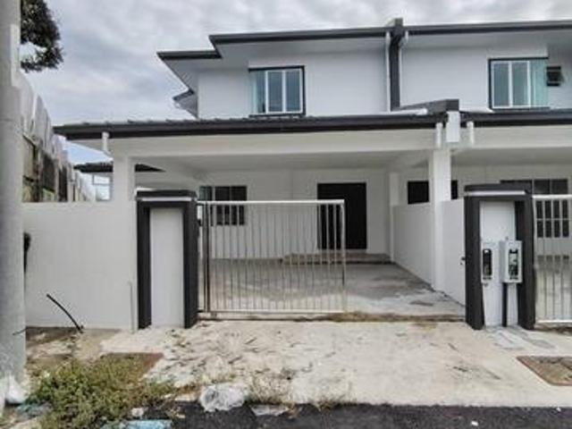 Residential House for sale in Sibu Laut