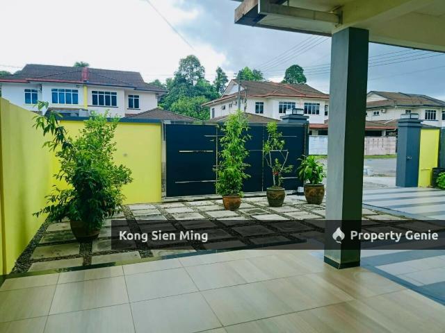 Residential House for sale in Sibu Laut