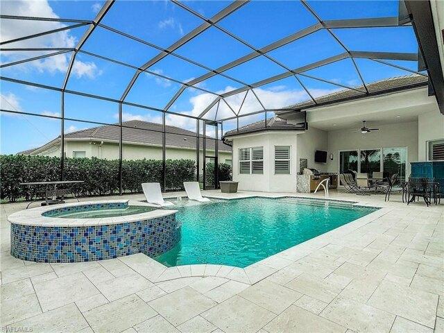 House for sale in Bonita Springs House for sale in Bonita Springs