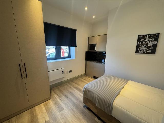 Room for rent in Blackfen, Greater London