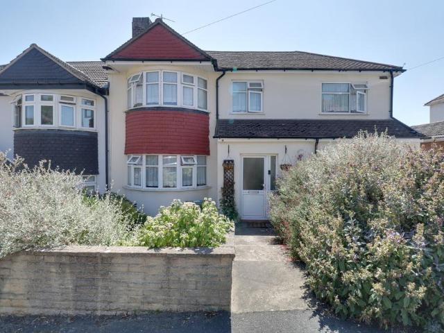 House for rent in Albany Park, Greater London