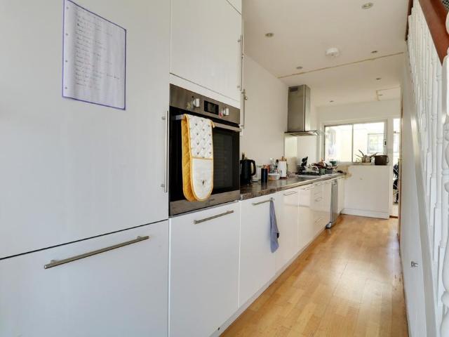 House for rent in Albany Park, Greater London
