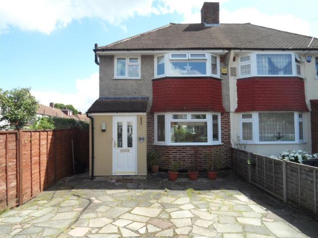 House for rent in Blackfen, Greater London
