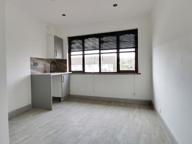 Room for rent in Blackfen, Greater London