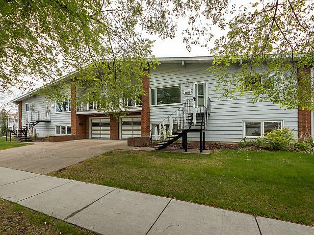 House for sale in Wedgewood, Alberta