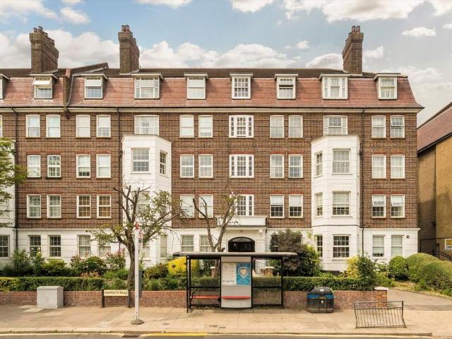 Apartment for rent in Willesden Green, Greater London