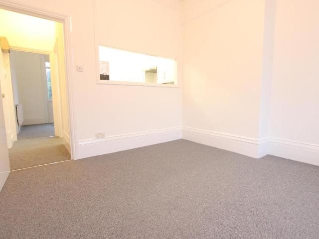 Apartment for rent in Bowes Park, Greater London
