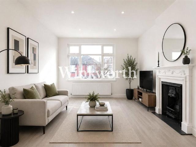 Apartment for rent in Palmers Green, Greater London