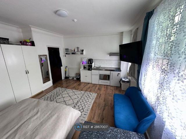 Room for rent in Palmers Green, Greater London