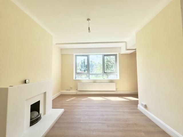 Studio for rent in West Hampstead, Greater London