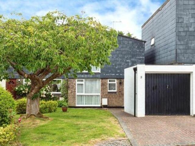 House for sale in Broadwater Down, Sandown Park
