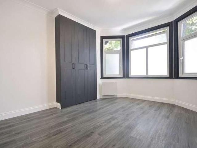 Apartment for rent in Birch Green, Lower Halliford
