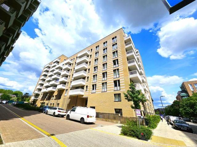Apartment for rent in London Borough of Ealing, Greater London
