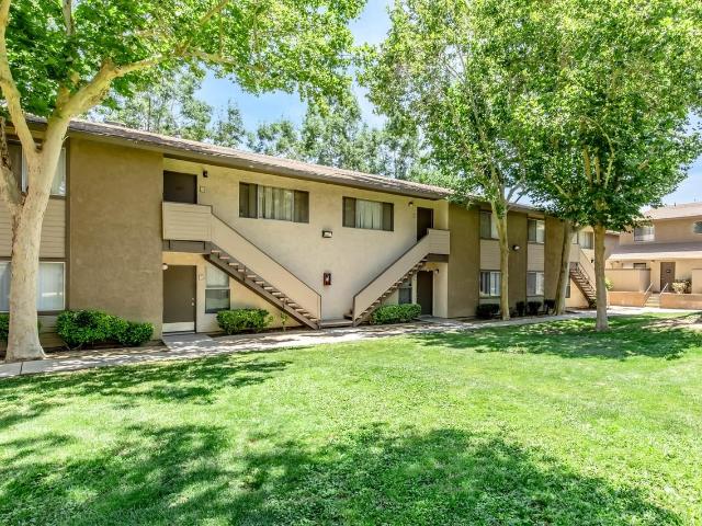 Apartment for rent in Lancaster, California