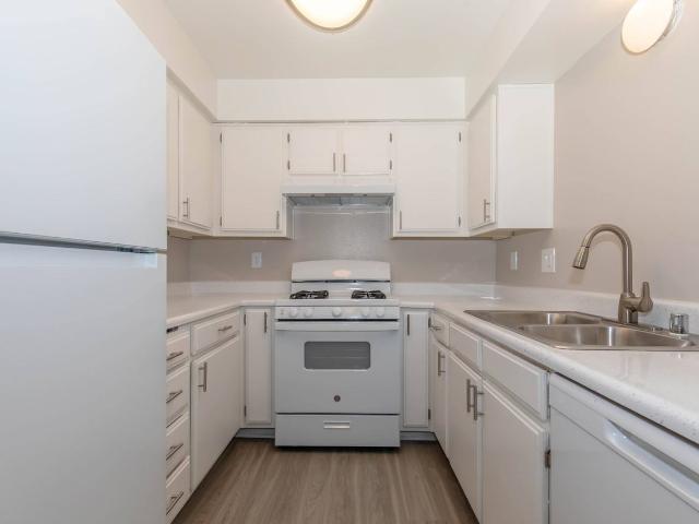 Apartment for rent in Lancaster, California