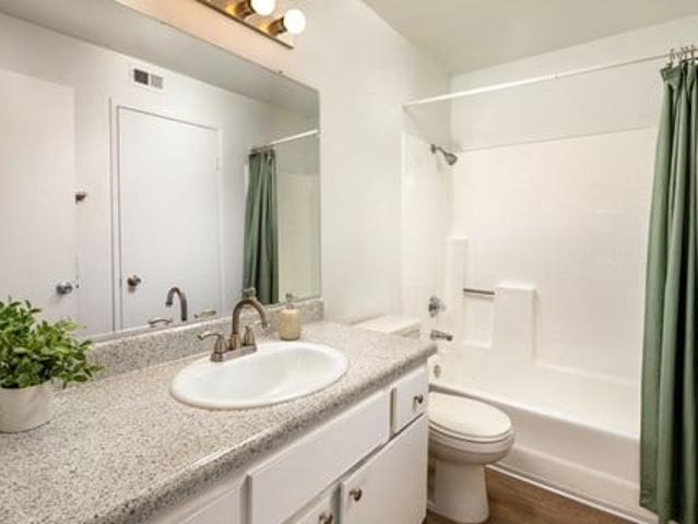 Apartment for rent in Pomona