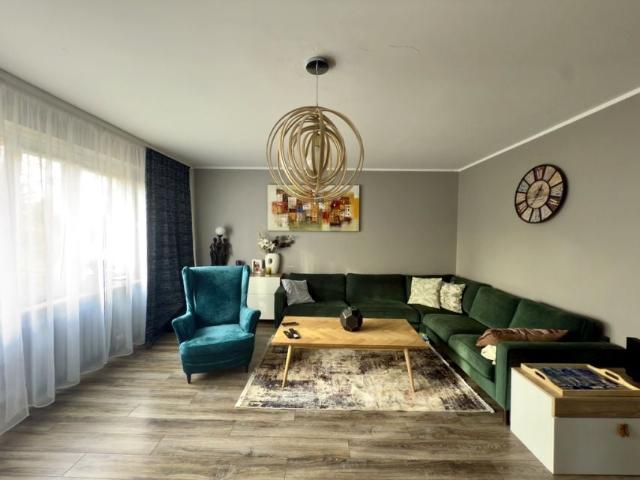 Mieszkanie na sprzedaż w Warta, Łódzkie