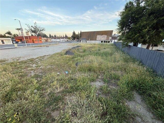 Land for sale in Fontana