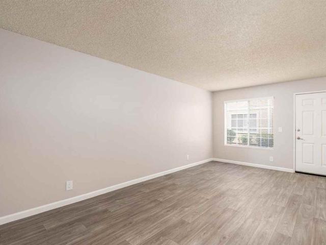 Apartment for rent in Canyon Country, California