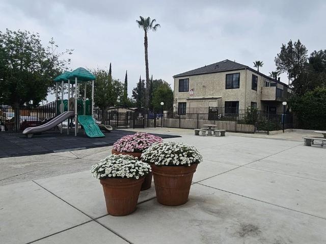 Apartment for rent in California