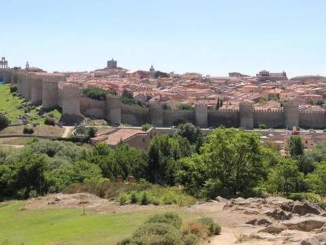 Casa en alquiler en Burgohondo, Castilla y León