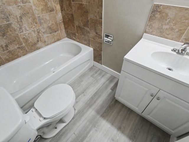 Apartment for rent in Wedgewood, Alberta