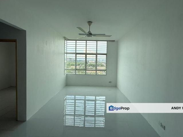 Condominium for sale in Petaling, Subang Jaya