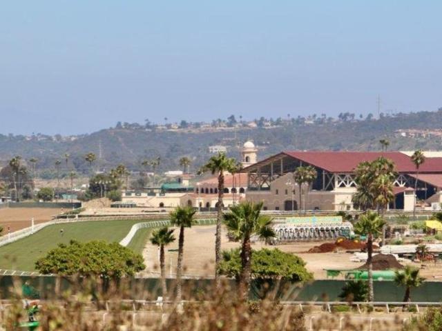 Apartment for rent in Solana Beach, California