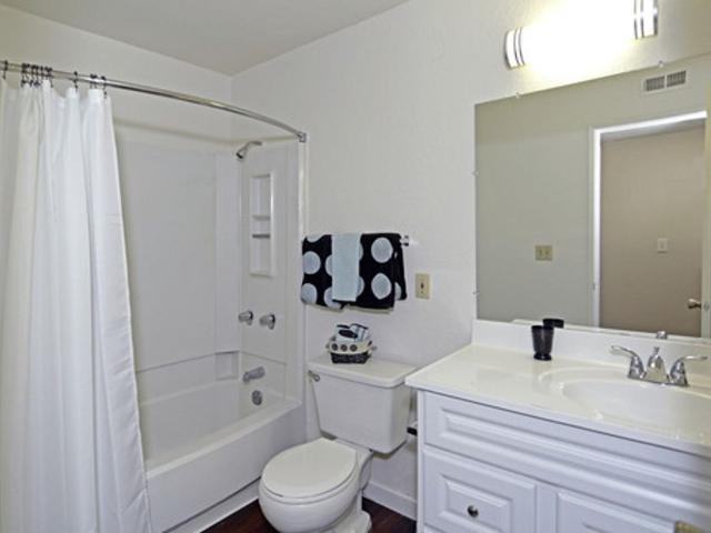 Apartment for rent in California