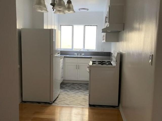 Apartment for rent in Canoga Park, California