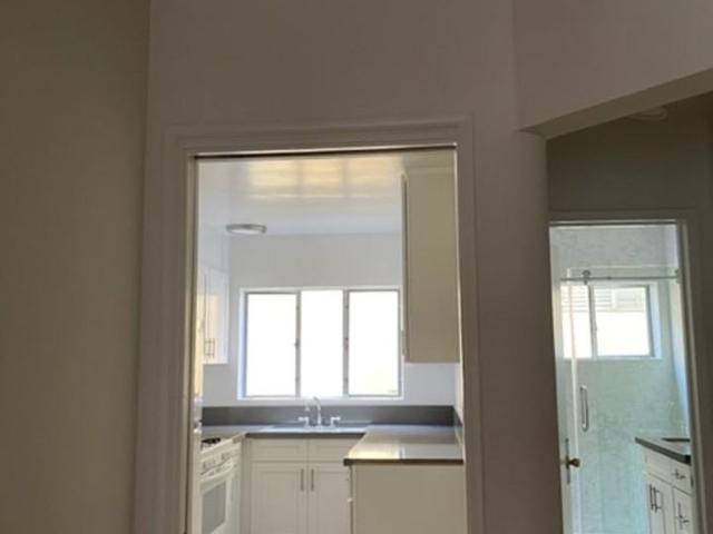 Apartment for rent in Canoga Park, California