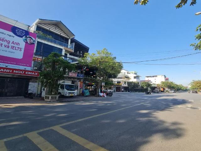 Nhà mặt phố bán tại Hoàn Kiếm, Hà Nội